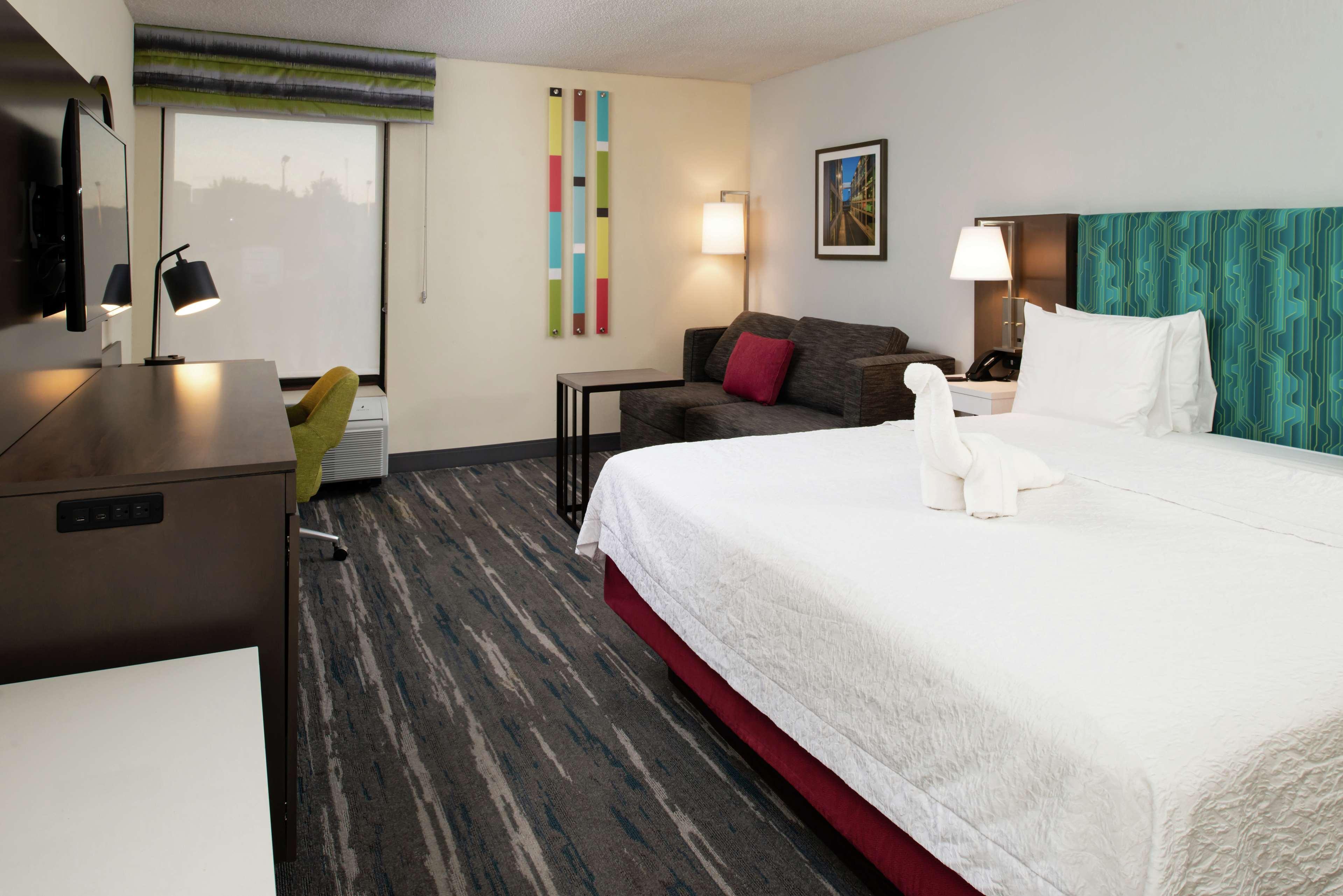 Hampton Inn Greensboro Airport Eksteriør bilde