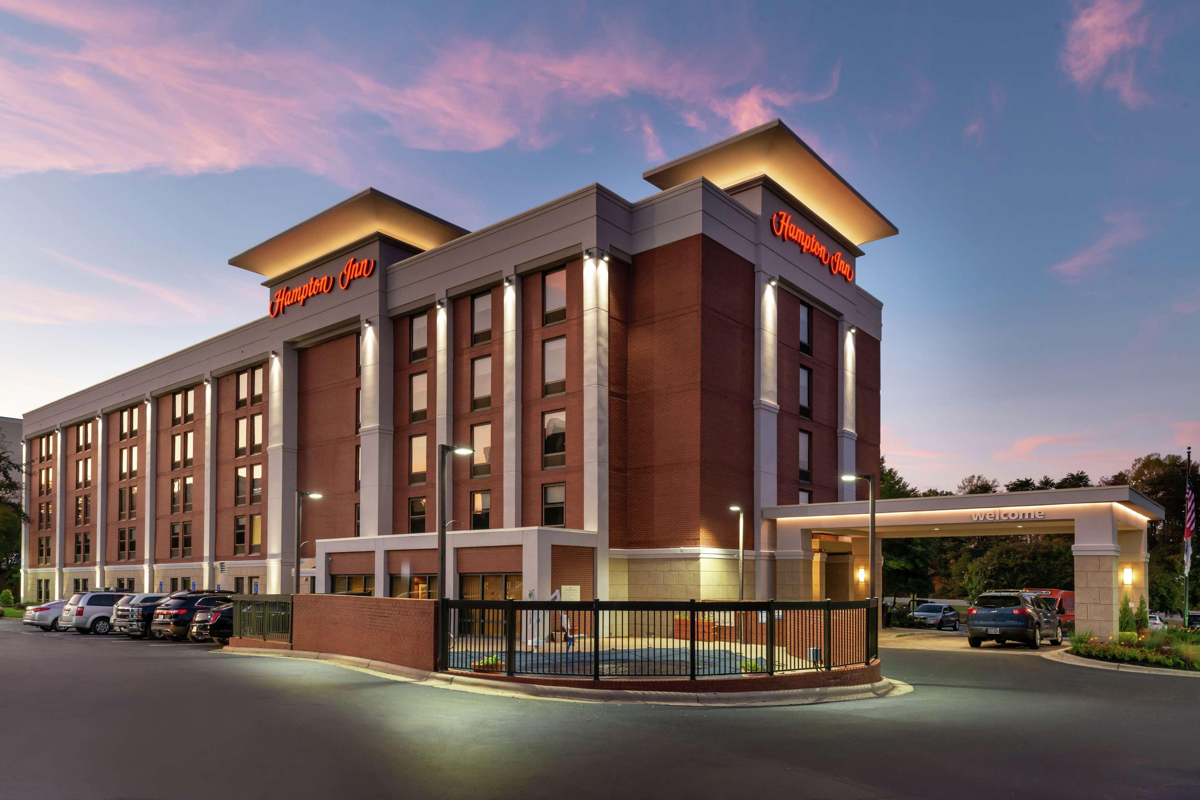 Hampton Inn Greensboro Airport Eksteriør bilde