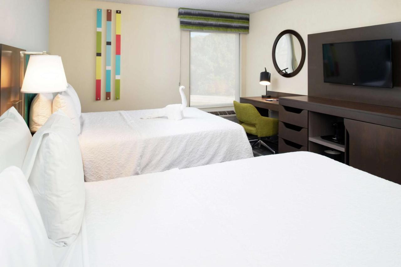Hampton Inn Greensboro Airport Eksteriør bilde