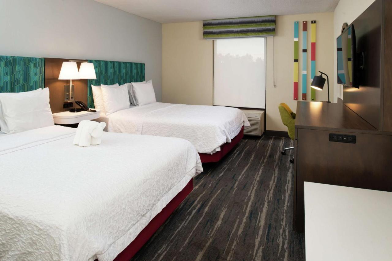 Hampton Inn Greensboro Airport Eksteriør bilde
